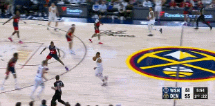 二人转！威少突破吸引防守 回传助攻约基奇打成2+1