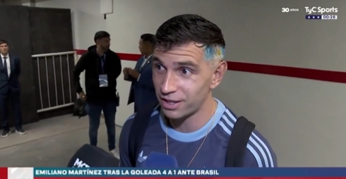 大马丁谈颠球：球弹得很高，人们喜欢这样，我知道斯卡洛尼不喜欢